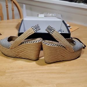 Splendid size 8 wedges